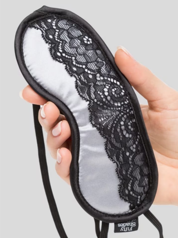 Fifty Shades of Grey Play Nice Satin & Lace Blindfold